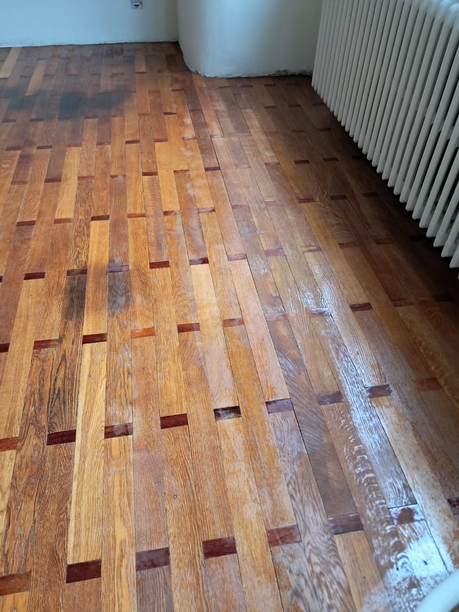 Parquet après ponçage et vitrification